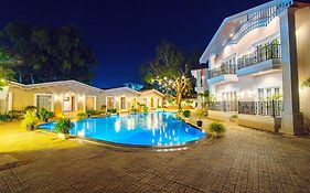 Treebo Greenland Resort Patia With Swimming Pool